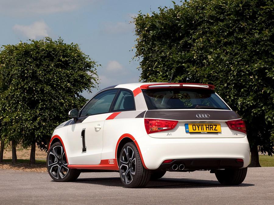  Audi A1 Competition Line (8X) 2011 года  (фото 3 из 4)